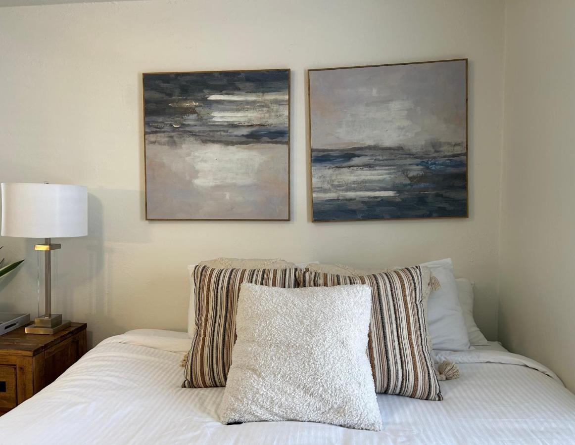 Home Sweet Idahome, Feels Like Home With All The Decor You Wish You Could Afford King Bed In Master, Fully Fenced Dog Friendly Yard, A Few Blocks From Bsu And Downtown Boise, Your Perfect Stay! Luaran gambar